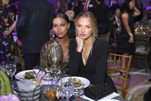 Romee+Strijd+God+Love+Deliver+Golden+Heart+RarSb-8yTsfx.jpg