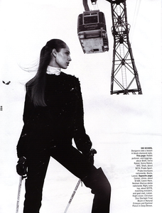 HarpersBazaarUS_Nov00_Moritz10.thumb.png.bdf9588f963d4f3ec47dd2339ab7f309.png