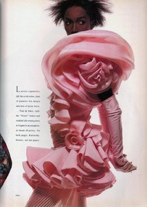 Penn_Vogue_US_April_1988_08.thumb.jpg.c80e22def9df97fcca1784eeb350738c.jpg