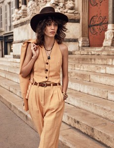 Vogue-Paris-June-July-2016-Mica-Arganaraz-by-Mikael-Jansson-05.thumb.jpg.6d936743945b1e964beb91fcd590bf06.jpg