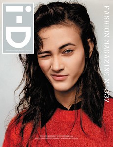 alasdair-mclellan-for-i-d-magazine-summer-2015-13.thumb.jpg.78db82f3e0e6a8b400d79ebdb2c0c56b.jpg