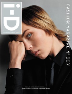 alasdair-mclellan-for-i-d-magazine-summer-2015-3.thumb.jpg.33143beacec25edbdc45f485f41e3b46.jpg