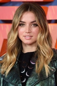 ana-de-armas-blade-runner-2049-photocall-in-london-09-21-2017-15.thumb.jpg.ece36d78e36b33b7790345d8aa88543d.jpg