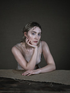 img-saoirse-ronan_173444862715.thumb.jpg.5793a7c899e73290c52adb9e258fe56b.jpg