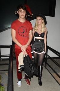 nicola-peltz-mathew-morrisons-halloween-party-in-la-102817-1.jpg