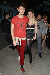 nicola-peltz-mathew-morrisons-halloween-party-in-la-102817-5.jpg