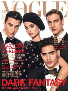 nikolai-danielsen-taylor-hill-by-guampaolo-sgura-vogue-japan-december-2017.thumb.jpg.119a3570f6b5f8e45a4c2a844bb35b80.jpg