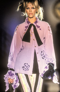 0_versace-hc-fw-1993-1_html.thumb.JPEG.628138cedf2a5b9efb32f68a5ff8f869.JPEG