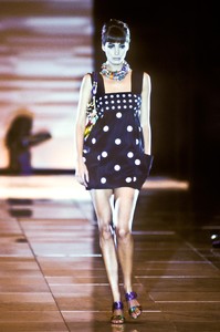 15_versace-ss-1991-37_html.thumb.JPEG.233cd1de346a15234c39f836bc3a0346.JPEG