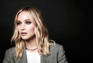 jlaw041117BZNimage101.jpg