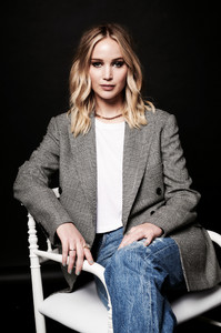 jlaw041117BZNimage102.jpg