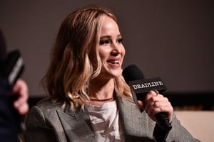   jlaw041117BZNimage1002.jpg