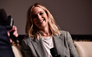   jlaw041117BZNimage1003.jpg