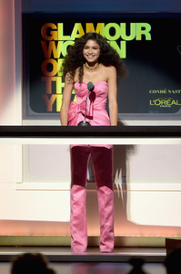 Zendaya+Coleman+Glamour+Celebrates+2017+Women+S-mHoOFNnrjx.jpg