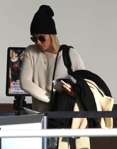 Claire-Holt-at-LAX-International-Airport--02.jpg