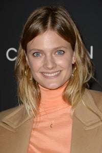 Constance-Jablonski_-I-Tonya-Premiere-in-New-York-City--09.jpg