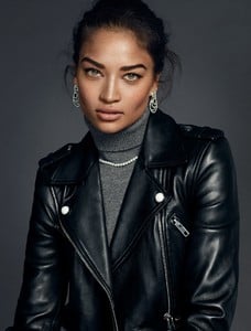 ELLE-Spain-November-2017-Shanina-Shaik-Xavi-Gordo-6.thumb.jpg.71e297ba9a60b0e4d29ccca6e5364bef.jpg