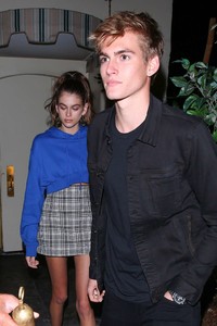 Kaia-Gerber-Leaves-Delilah--15.jpg