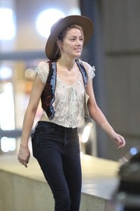 amber-heard-at-lax-airport-111617-2.jpg