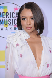 katgraham_45thamericanmusicawards-6.jpg