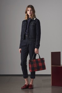 16-Tomas-Maier-Pre-Fall-18.thumb.jpg.9bb8395aefd9ad3758f8ee2b4f8c2b1d.jpg