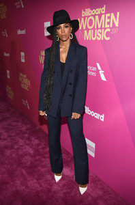 Kelly+Rowland+Billboard+Women+Music+2017+Red+7812ZpYBDaCx.jpg