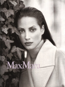 Christy-Turlington-MaxMara-1995-01.thumb.jpg.c4205c8ec2320903f7aade0213b048ef.jpg