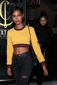 Jasmine-Tookes-in-Ripped-Jeans-at-Catch--04-662x993.jpg