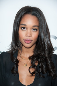 Laura_Harrier.thumb.jpg.ac8bb5fbc933bf22fb8f21af1f9a0984.jpg