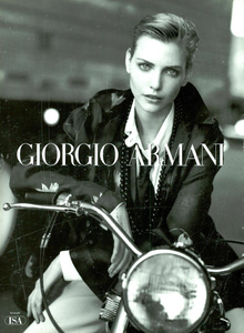 Lindbergh_Giorgio_Armani_Fall_Winter_96_97.thumb.png.f7f65ff41381272dbdec62ea04717160.png