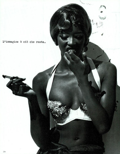 Meisel_Vogue_Italia_December_1989_05.thumb.png.2bcf14ecb89dc1584b642ed666d5bbbc.png