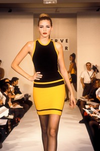 herve-leger-ss-1992-3.thumb.JPEG.3c16417157fe61aaece875af5acb662a.JPEG