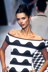 herve-leger-ss-1997-2.thumb.jpg.8a88fb468df88e2b2786bca675da7501.jpg