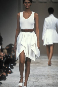 michel-klein-ss-1994-5.thumb.jpg.51bd400f30c8fd4bd2e134df5fb2f70f.jpg