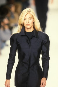 ralph-lauren-ss-1996-2.thumb.jpg.2fc892fb55f48f15dc06122977b9bc42.jpg