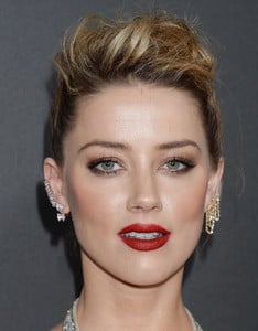 60961984_picturepub-amber-heard-002.jpg