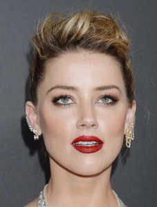 60961987_picturepub-amber-heard-004.jpg