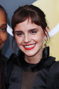 61111657_emma-watson-008.jpg