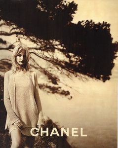 ChanelAdElleIT1297a.jpg