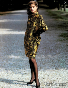 Demarchelier_Versace_Fall_Winter_86_87_04.thumb.png.1bd0c65974d77ad060553306c1cd34ca.png