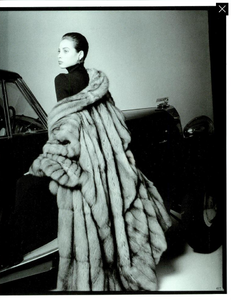 Demarchelier_Vogue_Italia_September_1986_Speciale_10.thumb.png.0d56efb43b0ee8b29eb7f521ab2caa77.png