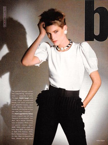 Elgort_Vogue_US_January_1982_07.thumb.jpg.5affea367881e04e66130f282eedb54a.jpg