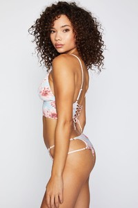 FrankiesBikinis-lala-wildflower-side_1d288d0f-2c90-4ed6-94ca-c2610ef172ff.jpg