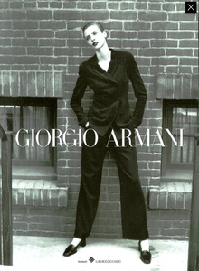 Lindbergh_Giorgio_Armani_Fall_Winter_96_97_02.thumb.png.03b33a54b70842359c3f0010b11d8c38.png