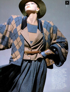 Skrebneski_Vogue_Italia_September_1986_Speciale_02.thumb.png.f88c3712ea1284fab1c1a638c819b52b.png