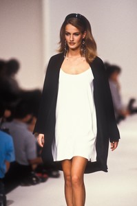 cerruti-ss-1991-1.thumb.jpg.e89aea3e8d9074e13b74a69601afdf56.jpg