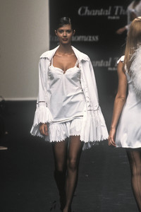 chantal-thomas-ss-1995-3.thumb.jpg.c6d124ac7c155d2be6f8380670ce5e0d.jpg