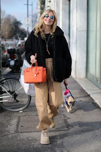 chiara-ferragni-out-in-milan-01-28-2018-3.jpg