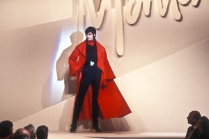 claude-montana-fw-1993-1.thumb.jpg.f21366b53fc011e6d465b6342a700c91.jpg