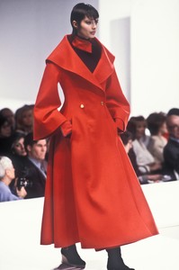 claude-montana-fw-1993-2.thumb.jpg.390dd1b9dd982765c21f88a7488107d0.jpg